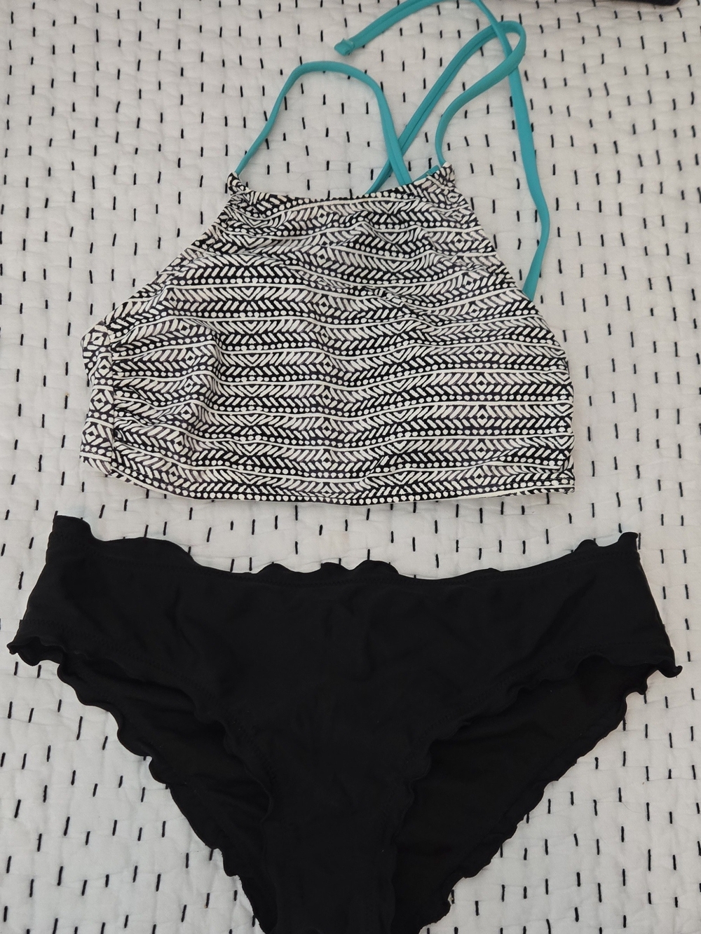 Alterd State Top Hobie Black Bottoms